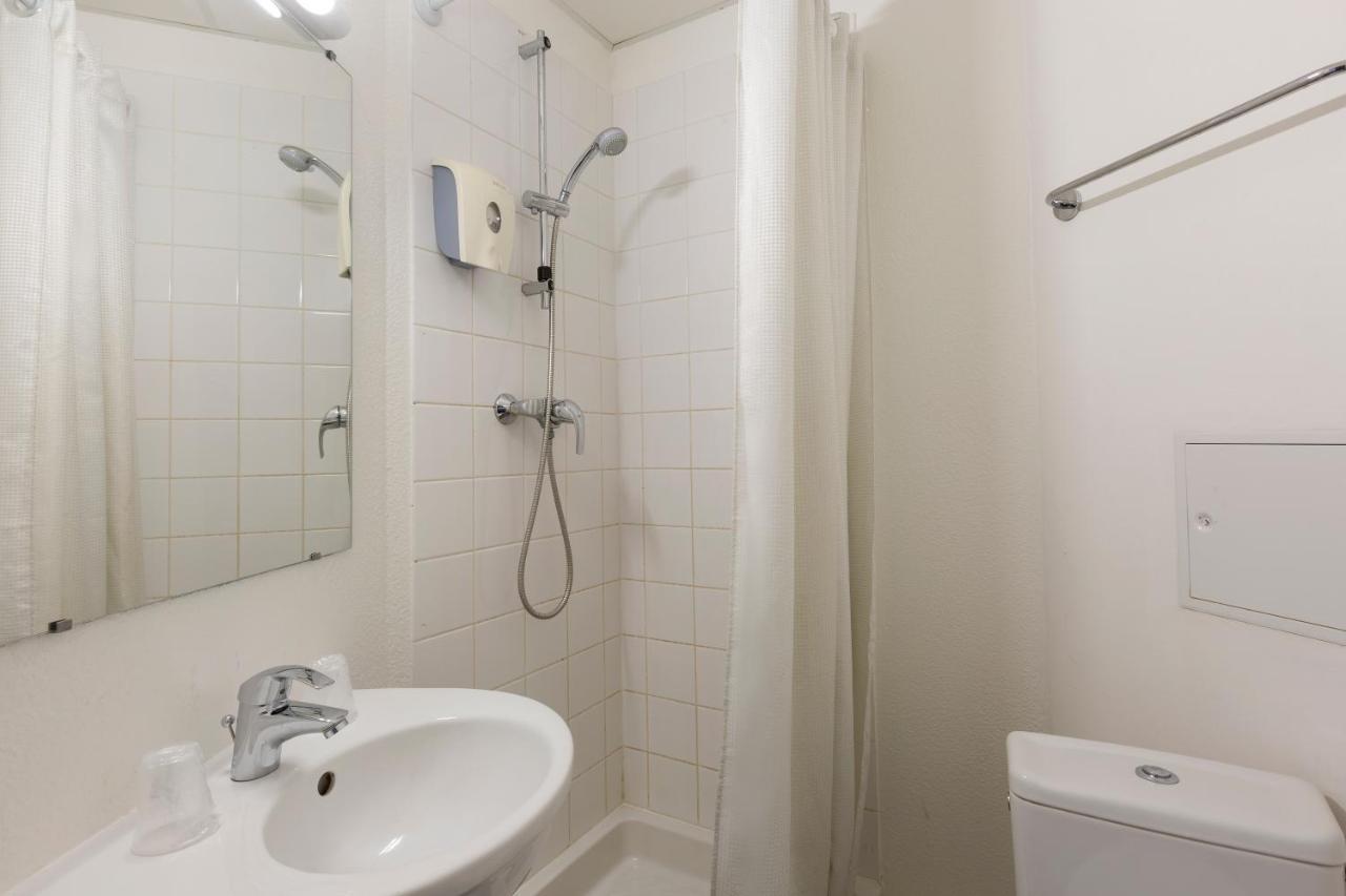 Hotelf1 Longwy Bagian luar foto